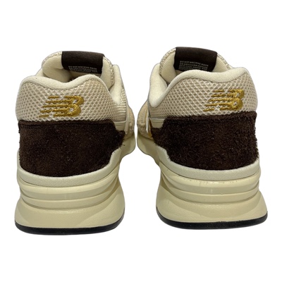 NB997H棕白舒适透气翻毛皮跑步鞋