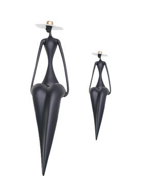 抽象艺术人物坐姿售楼处玄关客厅电视柜摆件意式极简装饰摆件