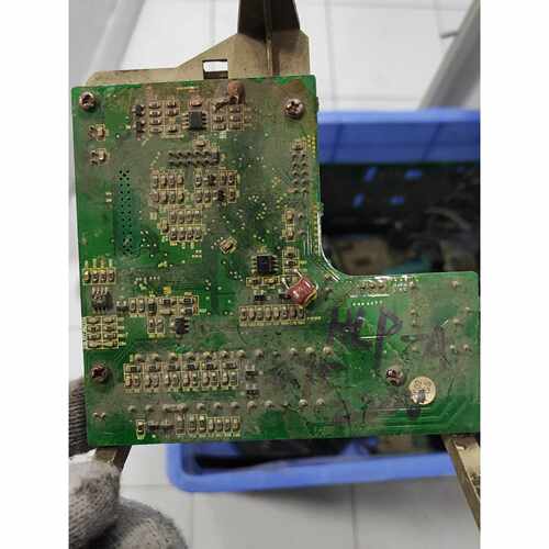 溢价-HLPA220V0.75kw变频器CPU主板