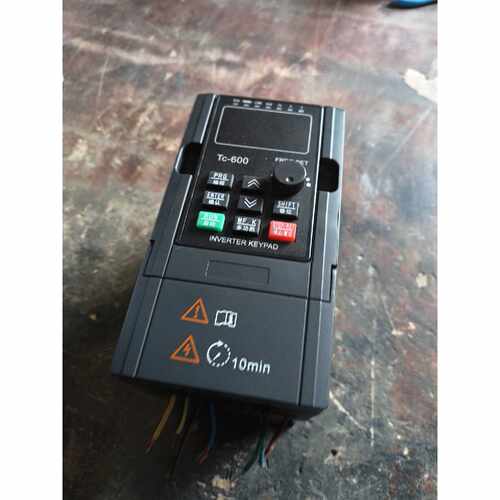 议价台诺科变频器TC600G2.2kP3KWG42.2K维修
