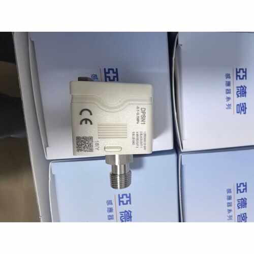 下单前咨询全新亚德客DPSN1-01020数显压力表，负压型，测量范围