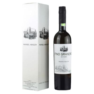 瓶中有酒花的菲诺Fino鲜雪利酒