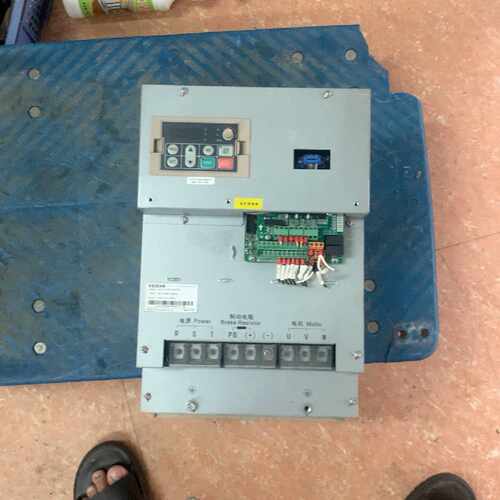 议价伟肯变頻器AC70T3037B2功率37KW成色维修