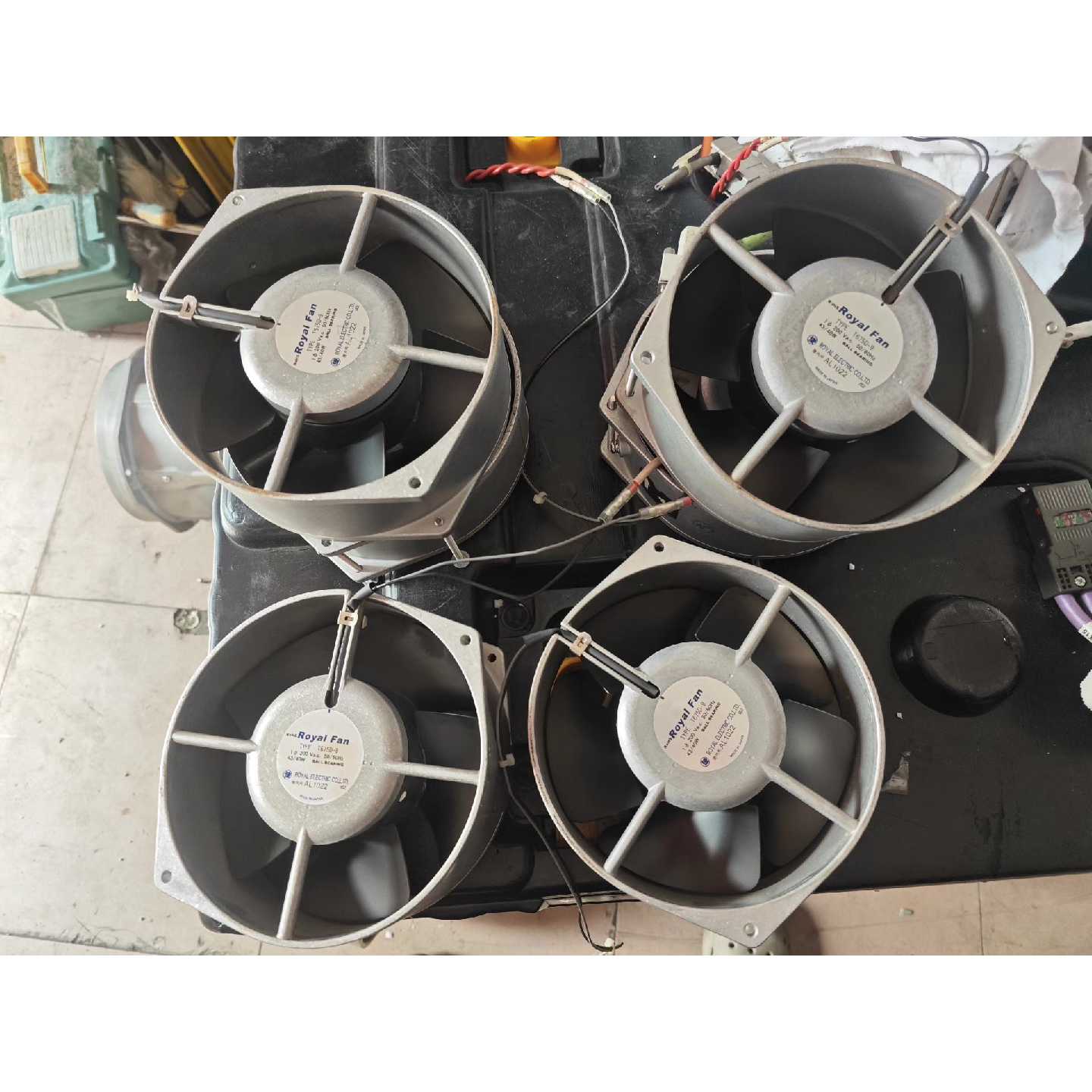 议价Royal Fan（日本皇家风扇），型号 T675D‑9，物