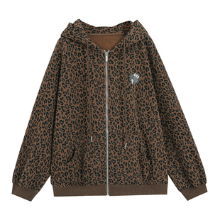 大码胖mm初冬装巨好看的加绒加厚卫衣外套女秋季豹纹拉链连帽开衫