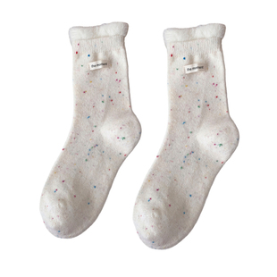 复古日系点子纱羊毛袜子女ins潮毛绒冬季加厚保暖配勃肯鞋中筒袜