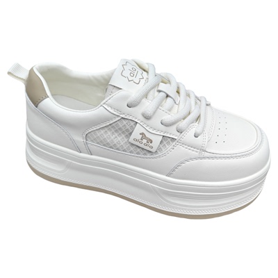 厚底轻便休闲板鞋透气系带小白鞋