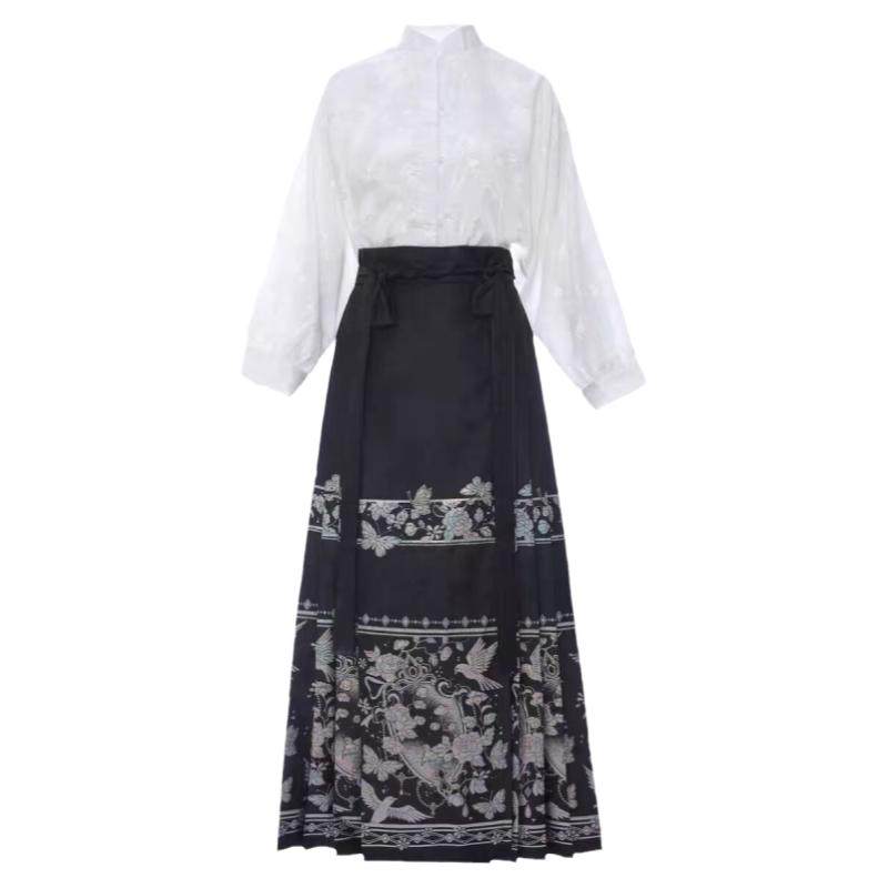 菩萨蛮2025春季轻国风仿妆花明制汉服女红色新中式马面裙婚服套装