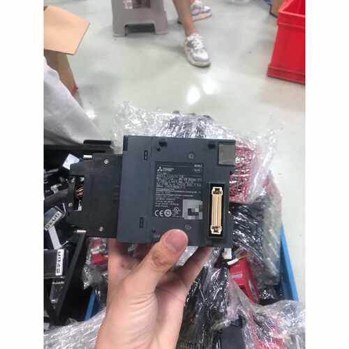 议价三菱PLC L02CPU-CM