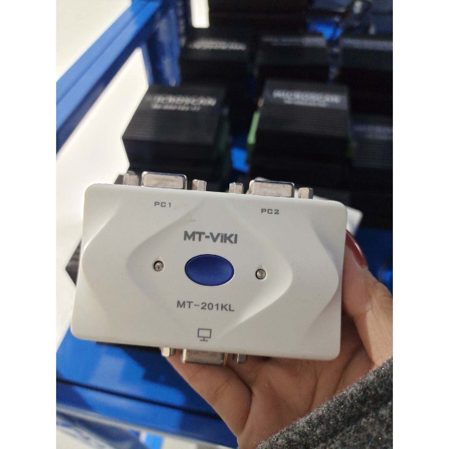 议价可维修迈拓维矩MT201KLKVM切换器2进1出VGA