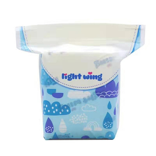 Lightwing轻翼卫生巾护垫姨妈巾干爽瞬吸不返渗棉柔亲肤日用245mm