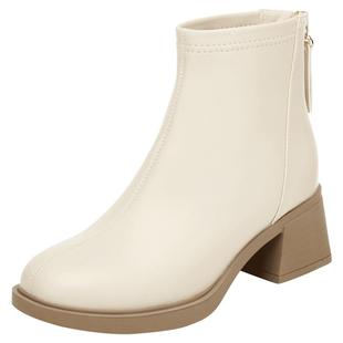 达芙妮白色马丁靴女款2025新款冬季爆款加绒短靴今年超火的靴子女