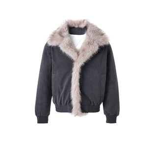 SEE ALSO『年度座山雕』复古麂皮保暖座山雕重磅毛领三防夹克外套