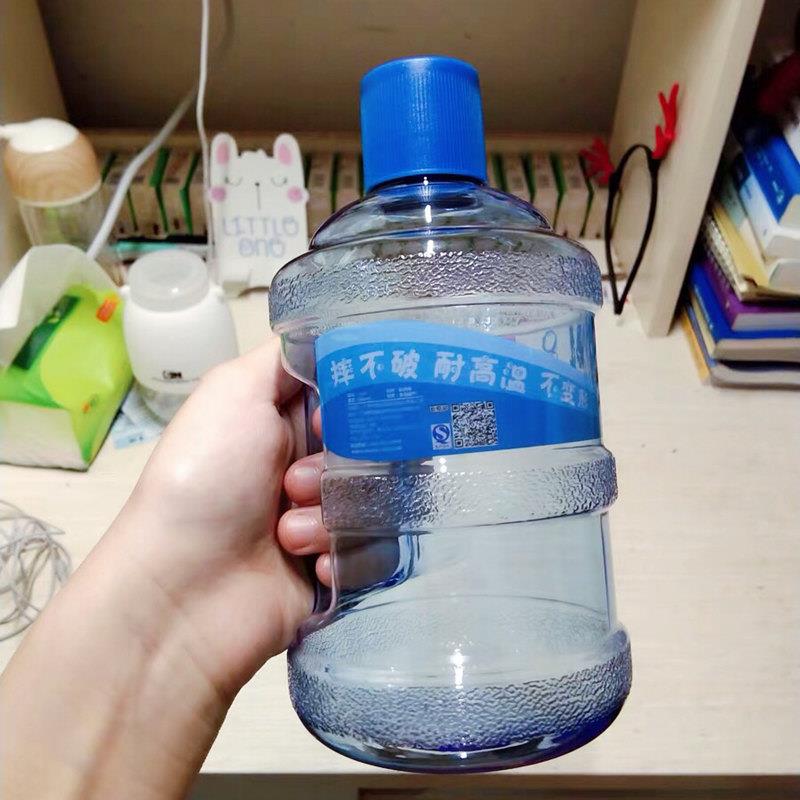 水桶型水杯高颜值大容量网红水杯子奶茶水壶桶装运动耐高温耐热`