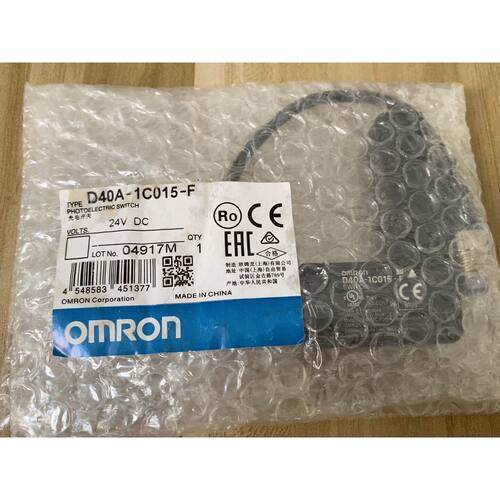 D40A-1C015-F 欧姆long 光电开关24V，全新正pin