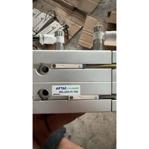 〔议价-可维修〕气缸MDJ25X15-10S,正品,件, 还 工业设备备件