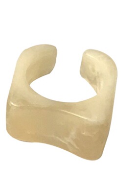 玫瑰的故事万茜苏苏同款戒指米白色高级感气质开口可调节指环指圈