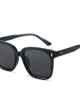 时尚大框墨镜女款超轻夏季防晒潮