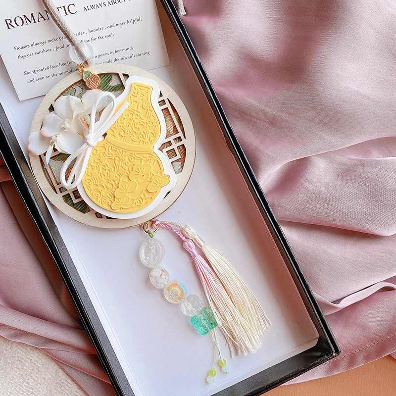 HD6239A15串05花纹琉璃宋挂件车载锦车挂饰香薰香片创意木质壁挂