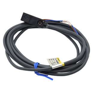 正品欧姆龙扁形接近开关TL-W5MC1 TL-W3MC1 直流三线NPN传感器24V