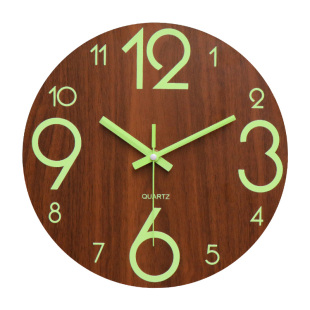 房间夜光挂钟卧室静音木制钟表家用个性创意客厅挂墙装饰发光时钟