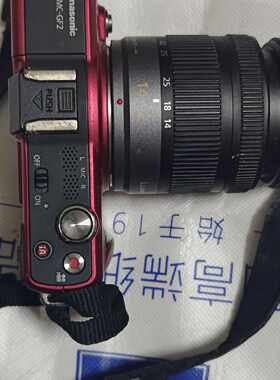 【议价-可维修】DMC-GF2相机，后配电池，32G内存卡，14-42像 /均