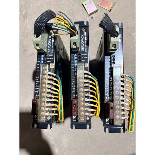在线议价安川YASKAWA伺服驱动器CPCR-FR01RB。R2S