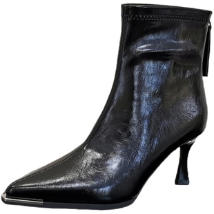 法式尖头短靴女2025秋季新款配裙子小众瘦瘦靴气质细跟高跟时装靴