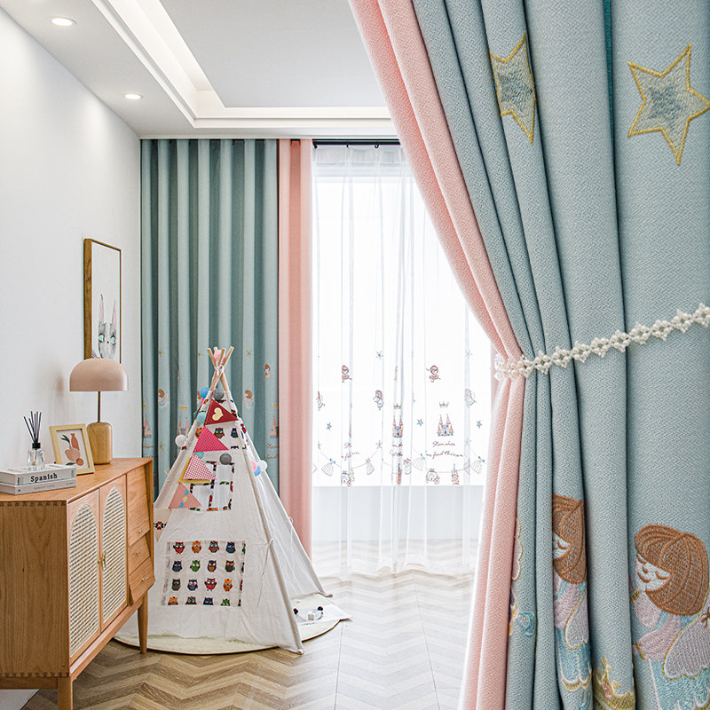 动漫卡通儿童房卧室绣花布遮光窗帘成品棉麻加厚刺绣拼色女孩环保