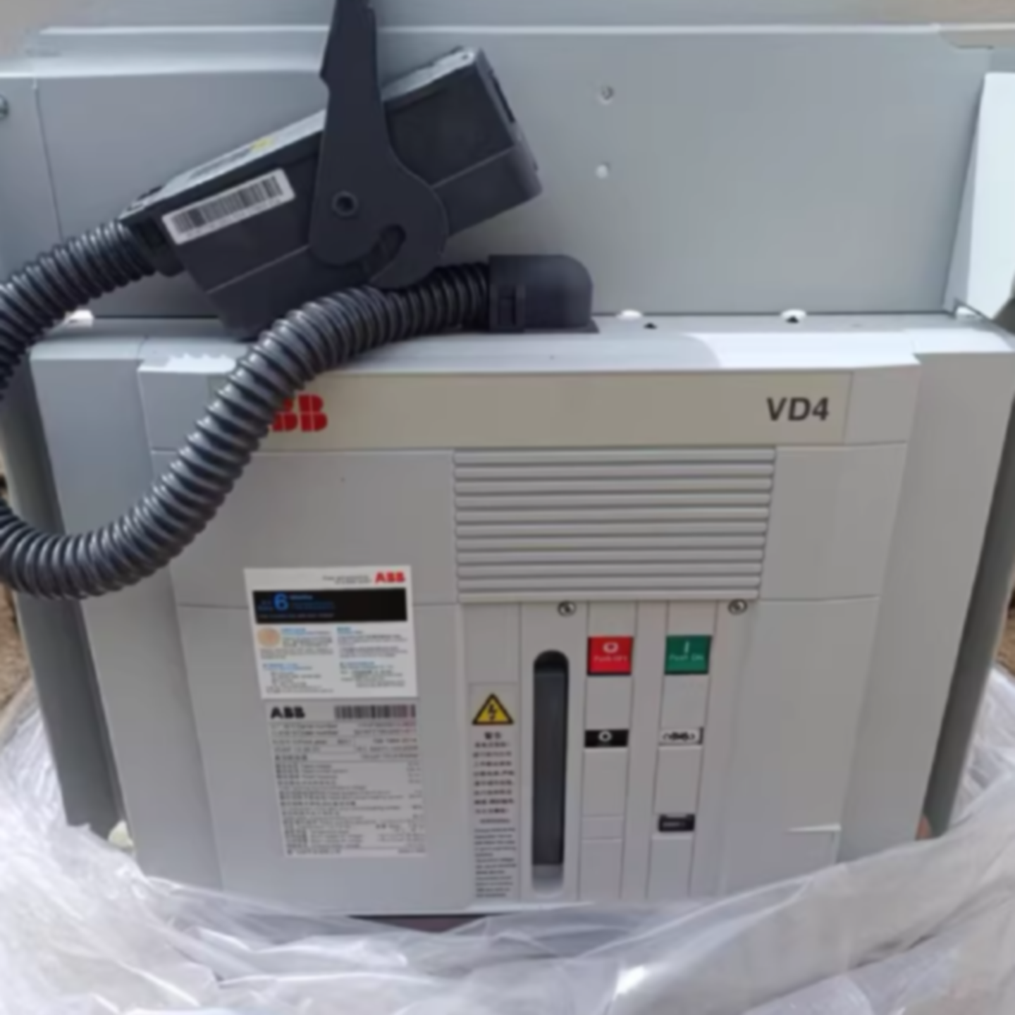 议价全新正品 ABB VD4 真空断路器  其他型号请咨询