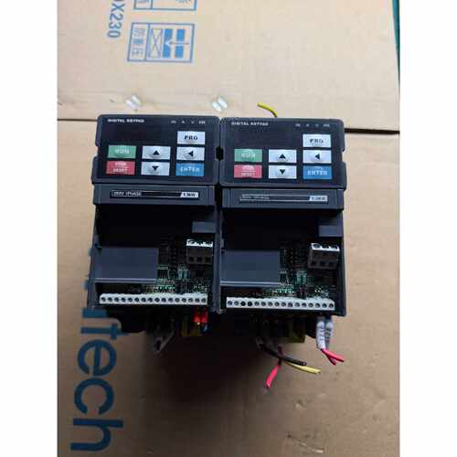 议价ZVDL变频器DF900-S0015T2B ，功率220V