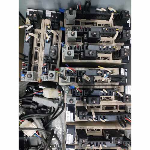溢价-安川驱动器 SGDV-R90A11B002000 ，