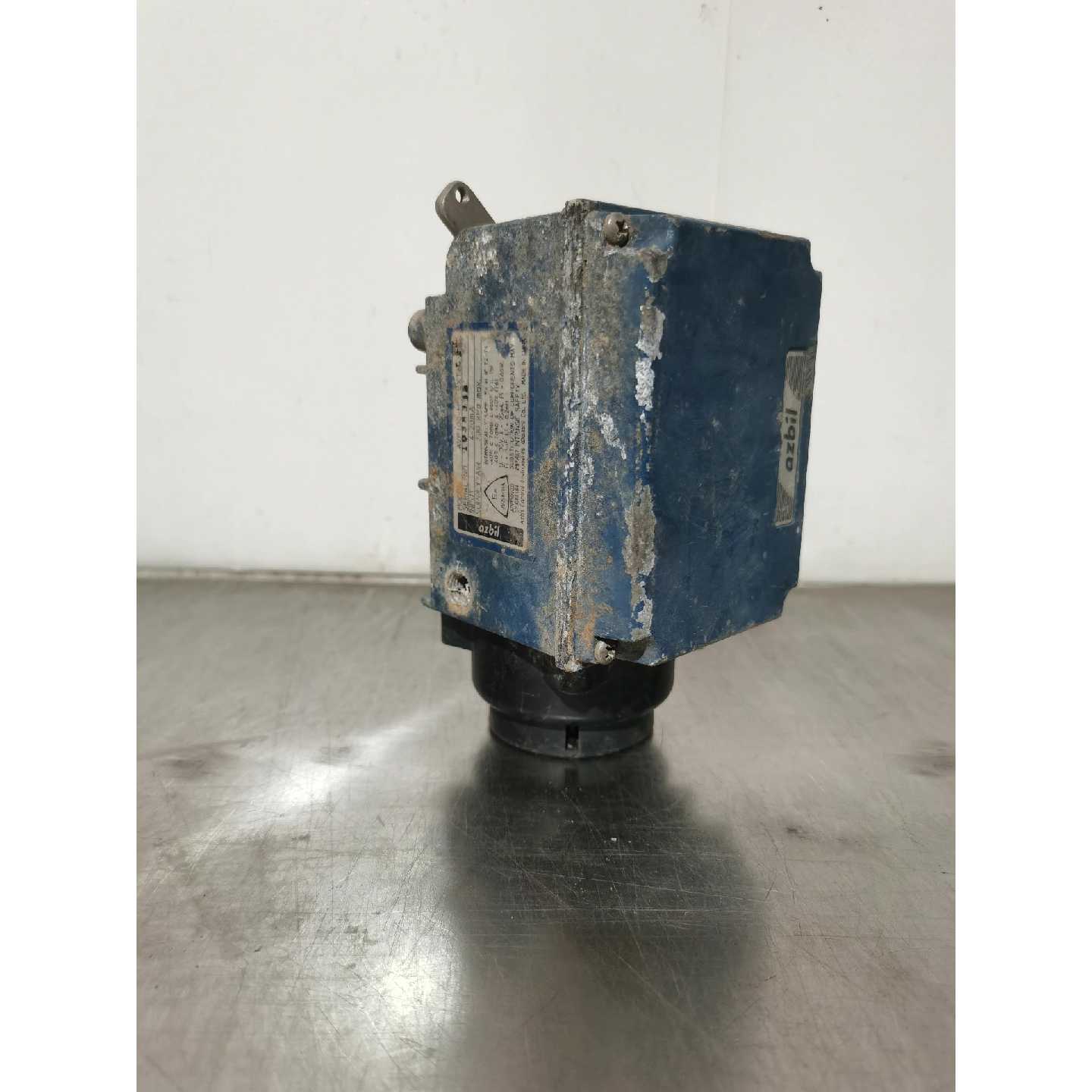 议价山武阀门定位器AVP100H可维修