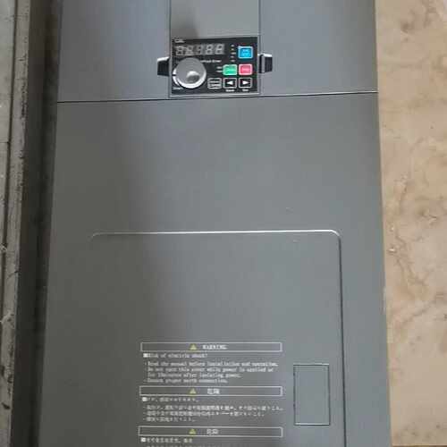 询价-三肯变频器VM06-0750-N4 75KW，成色漂
