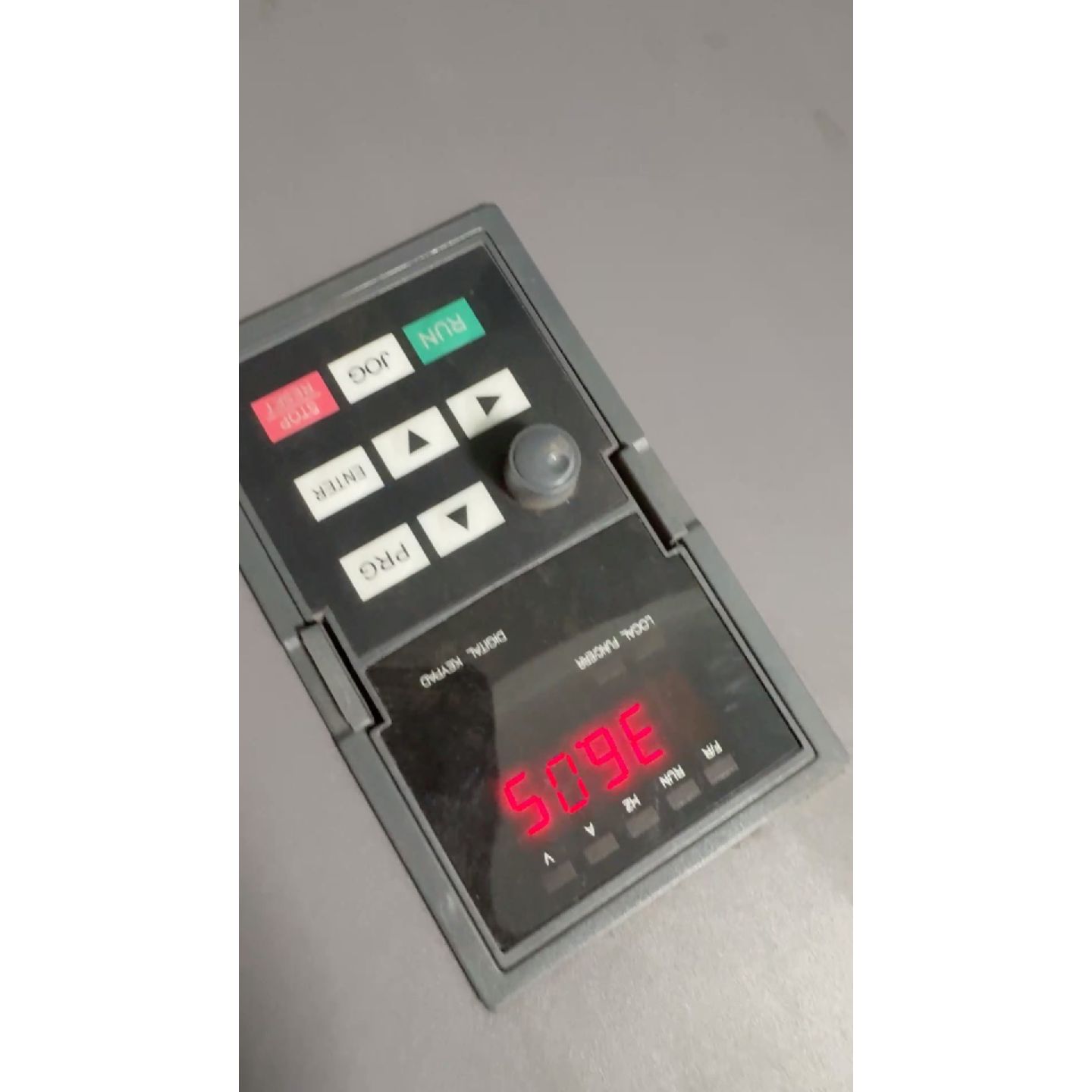询价-Z240045G55P变频器380V55KW三相可维修图片