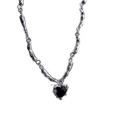 srrmhyn甜酷辣妹黑色爱心项链女轻奢高级小众嘻哈颈链网红爆款锁