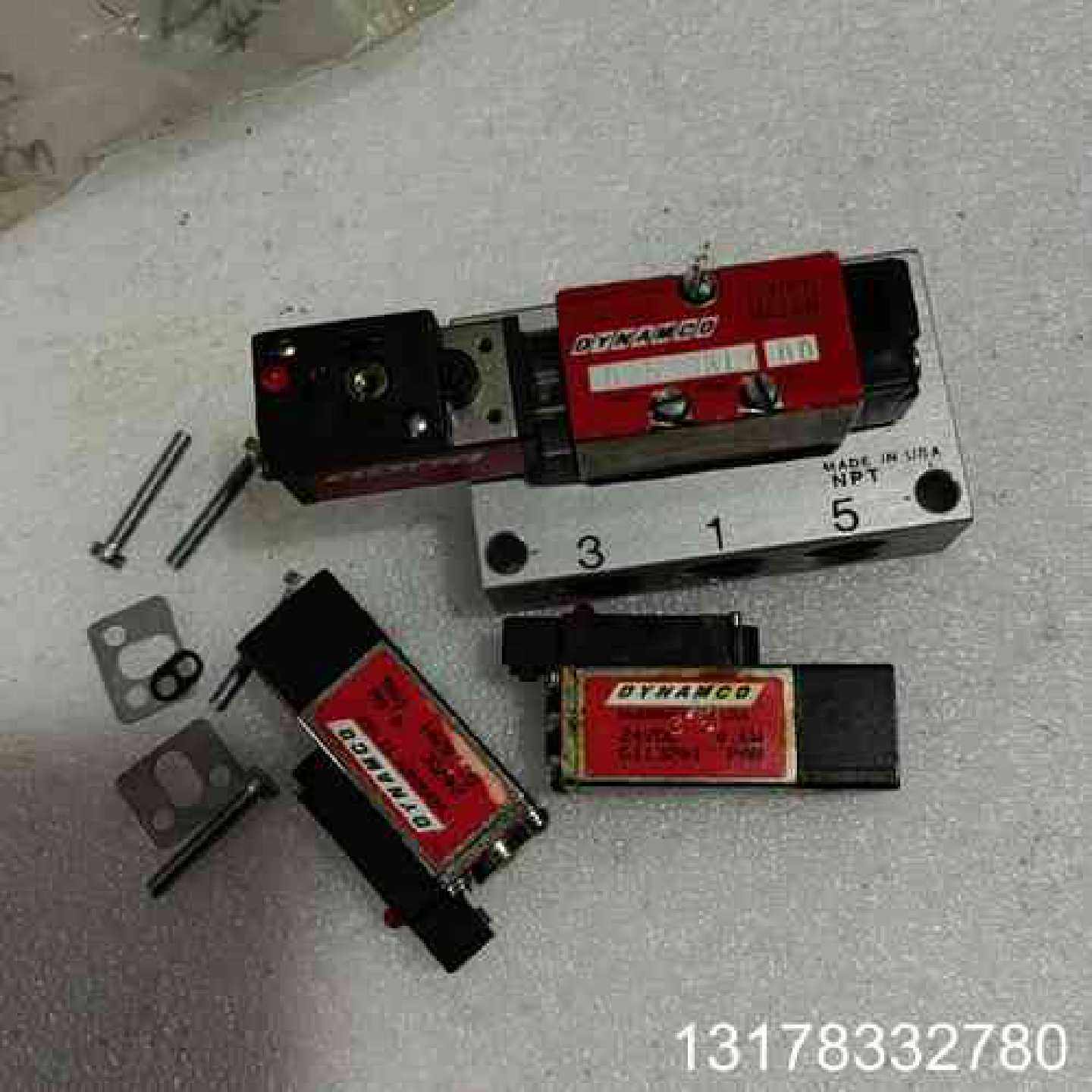 议价美国DYNAMC0电磁阀，D3533kL0DD一个。D113 - 实物图