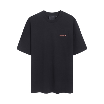 outof宽松五金logo贴片T恤