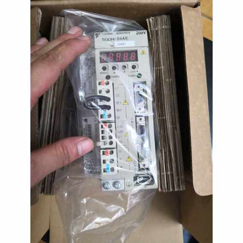 议价SGDS-04A12AY27安川驱动器质保一年询价