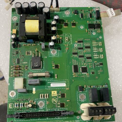 溢价-丹佛斯FC360变频器电源控制板 型号132B6178DT/
