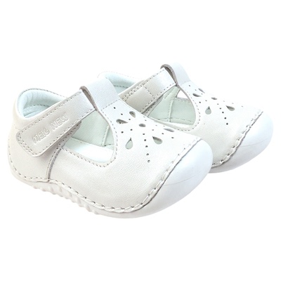 澳洲童鞋婴儿羊皮学步鞋镂空稳步