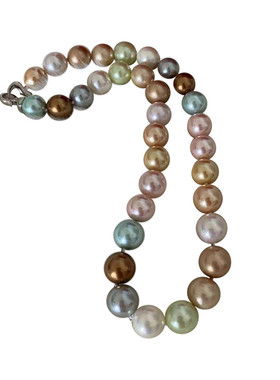 母贝珍珠浓金正圆强光渐变塔链女