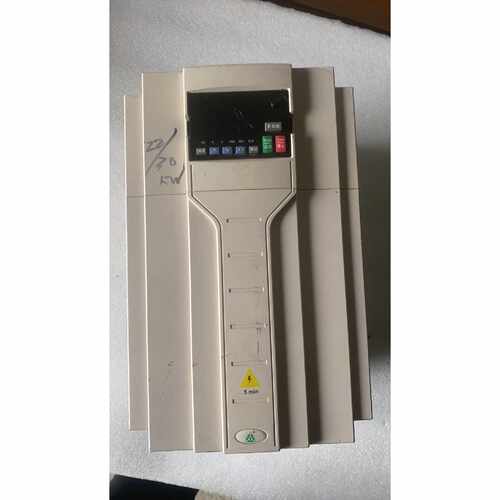 询价深圳变频器L7-G022/P030-T4，，