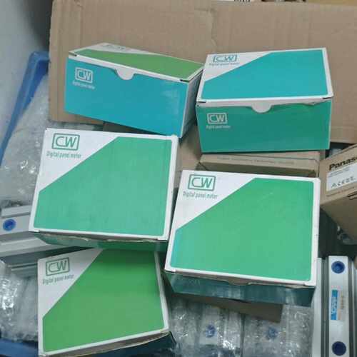 询价台湾创鸿DM3D-V3高精度智能盘面表，未封！