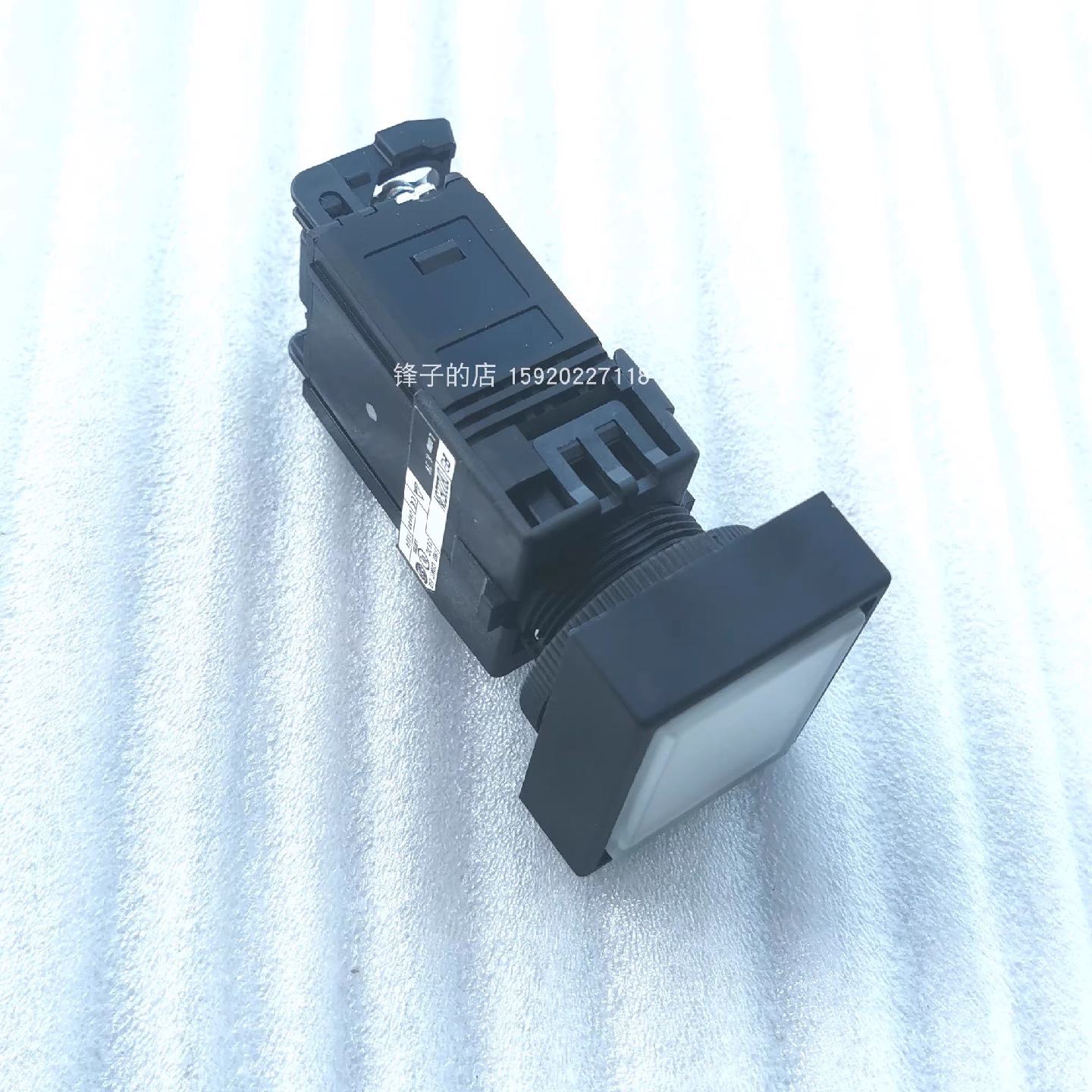 议价日本进口富士方形白色指示灯面板灯DR22E3N-M4W AC220V