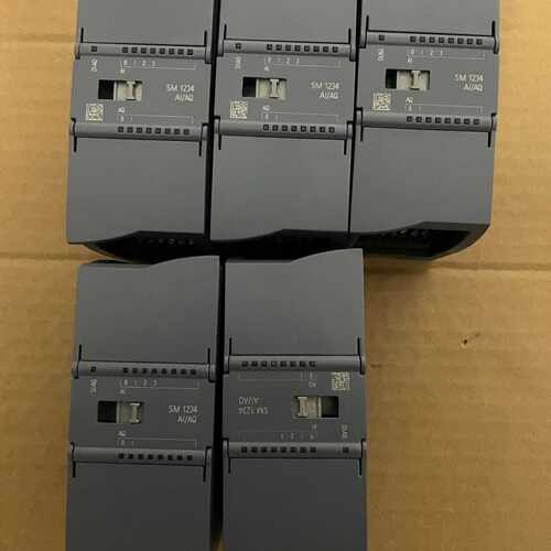 询价-S7-1200 234-4HE32-0XB0，实图拍摄