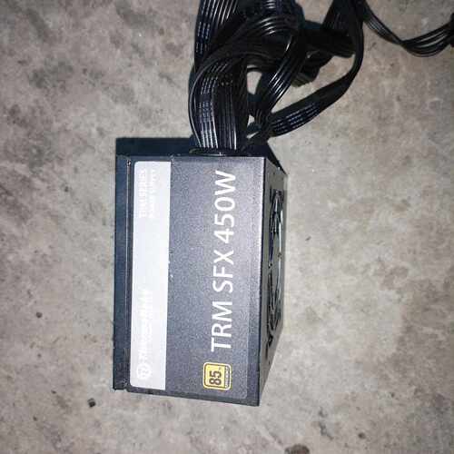 【请询价】tt450w，sfx 电源，成色如图所示，功能正常，欢迎来聊