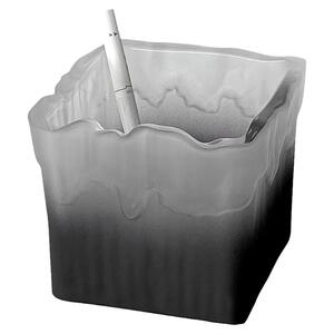 小众复古时尚烟灰缸高级感渐变黑玻璃烟缸防飞灰家用创意轻奢摆件