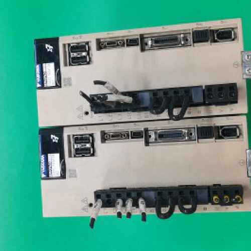 议价SGD7S-5R5A10A002 安川伺服驱动器成色漂亮  询价