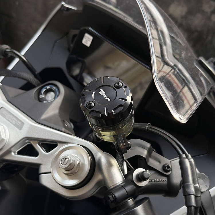 适用春风675SR 500SR 675NK改装前刹车油壶盖油杯盖上泵盖配件